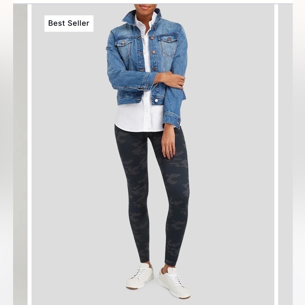 Spanx Seamless Shaping Leggings Large Black Camo